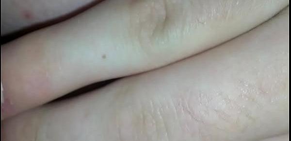  mom anal finger